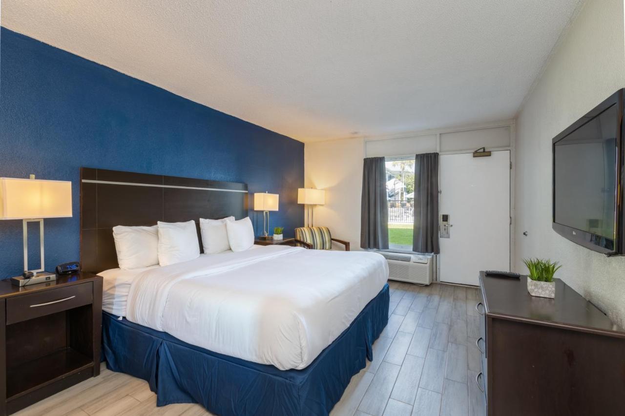 Developer Inn Orlando North, A Baymont By Wyndham Altamonte Springs Exterior photo
