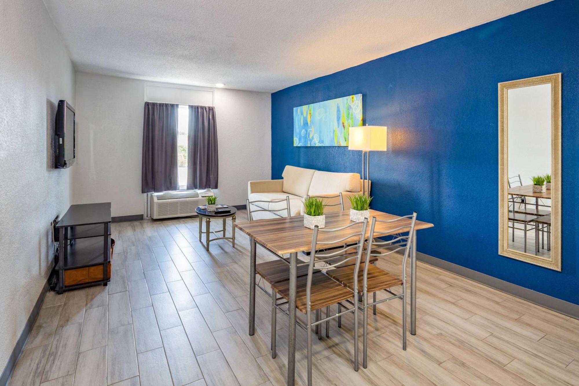 Developer Inn Orlando North, A Baymont By Wyndham Altamonte Springs Exterior photo
